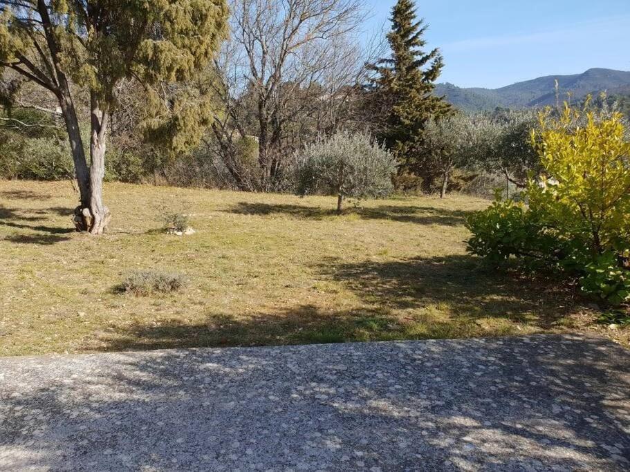 ANA LOCATION - Résidence Lou Cigaloun Gréoux-les-Bains Exterior foto